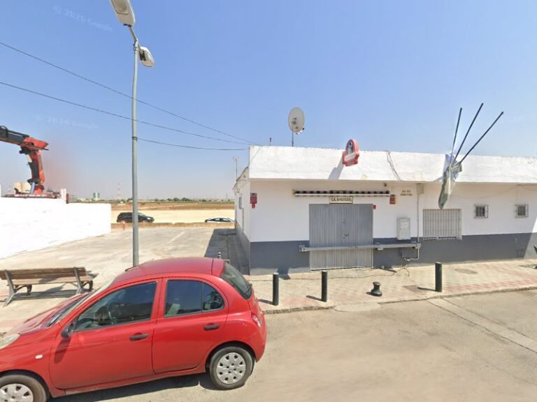Aavv La Amistad, bar o restaurante en Alcalá de Guadaíra, Sevilla