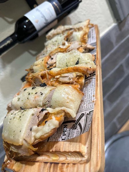 Abacería los primos, bar o restaurante en Coria del Río, Sevilla