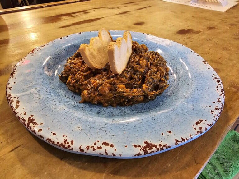 Tomares, Sevillaのバーまたはレストラン、Abarrotao
