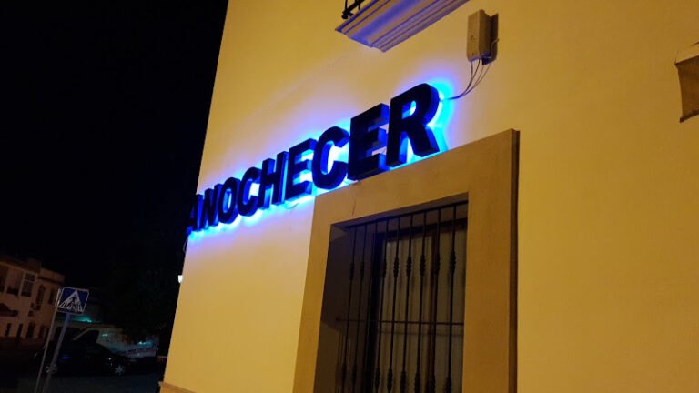 Anochecer, bar o restaurante en Carmona, Sevilla