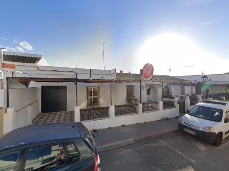 Asador De Pollos Lanchi, bar o restaurante en Almensilla, Sevilla
