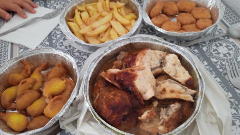 Asador Pollos María Auxiliadora, bar o restaurante en Alcalá de Guadaíra, Sevilla