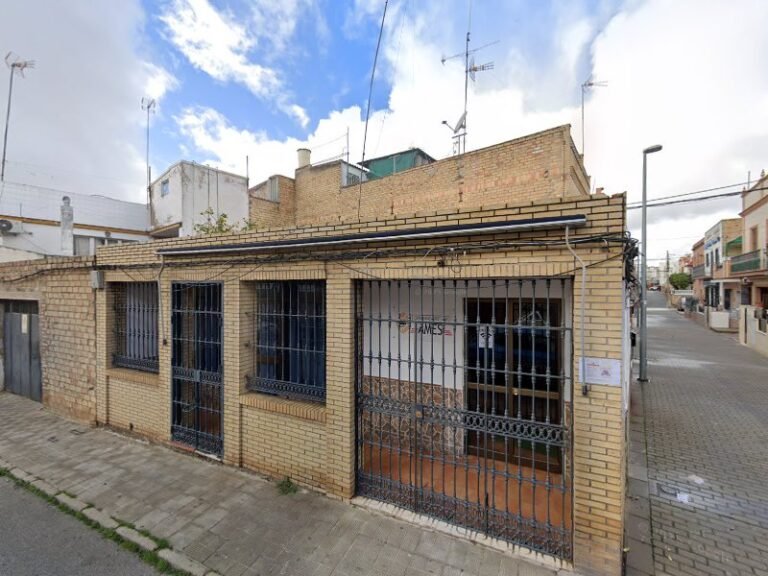 Asociación de vecinos Pepillona, bar o restaurante en Coria del Río, Sevilla
