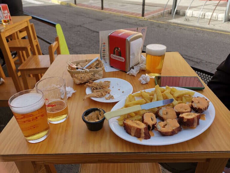 Bar Blanco Cerrillo, bar o restaurante en Gines, Sevilla