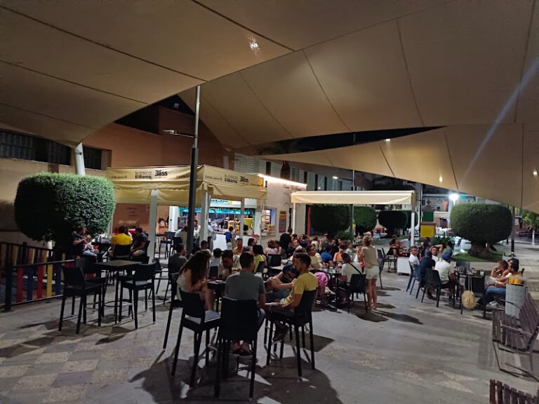Bar BLISS food&music, bar o restaurante en Gines, Sevilla