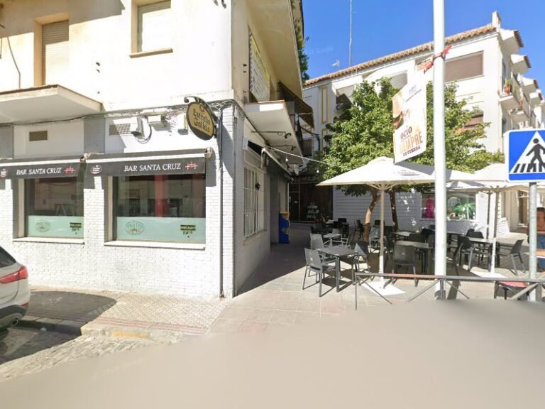 Bar -Cafetería Santa Cruz, bar o restaurante en Utrera, Sevilla