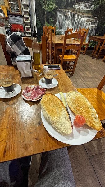 Bar Casa Álvaro, bar o restaurante en Dos Hermanas, Sevilla