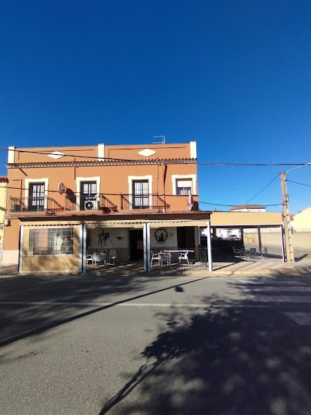 Bar Curro Jimenez, bar o restaurante en Cantillana, Sevilla