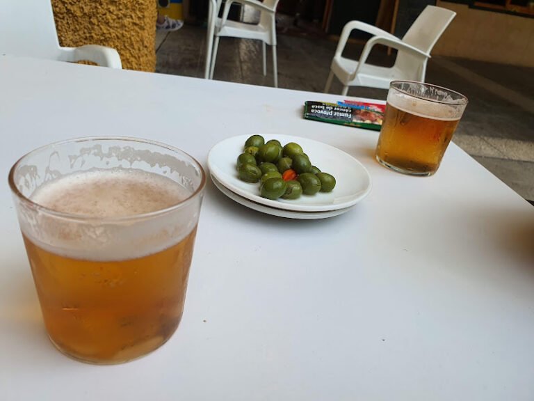 Bar doña Ibis, bar o restaurante en Macarena, Sevilla