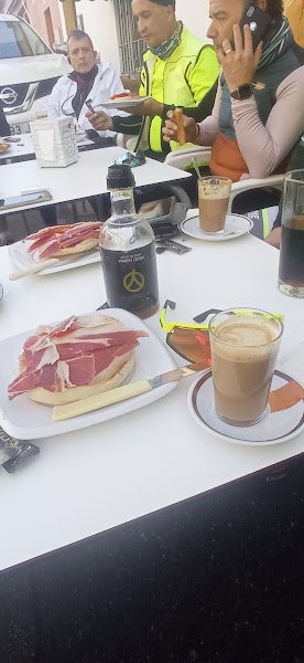 BAR JOSE MARI, bar o restaurante en Olivares, Sevilla