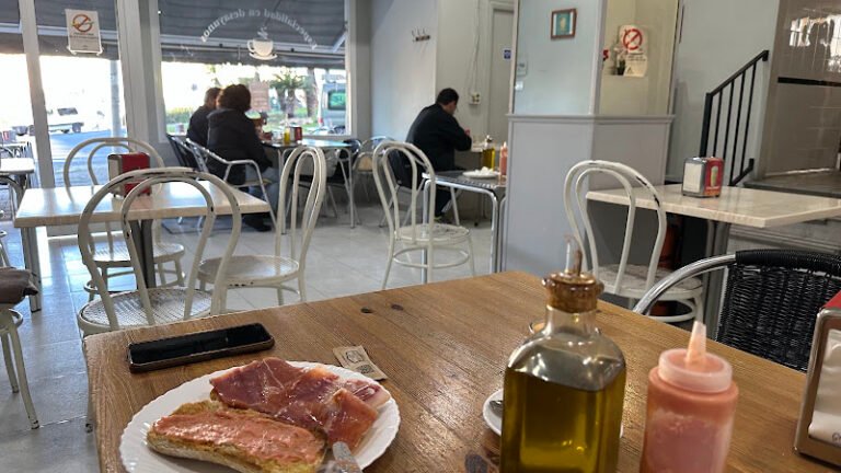 Bar la Esquinita, bar o restaurante en Alcalá de Guadaíra, Sevilla
