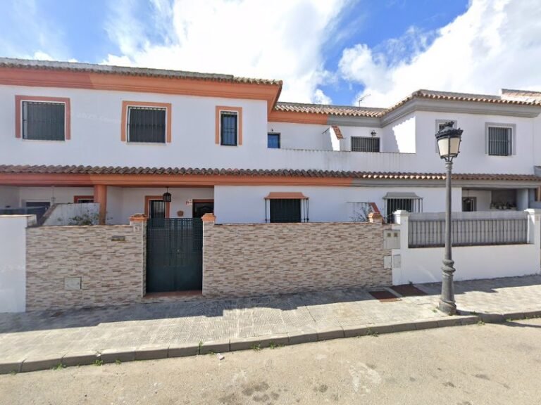 BAR LA JEREZANA, bar o restaurante en Olivares, Sevilla