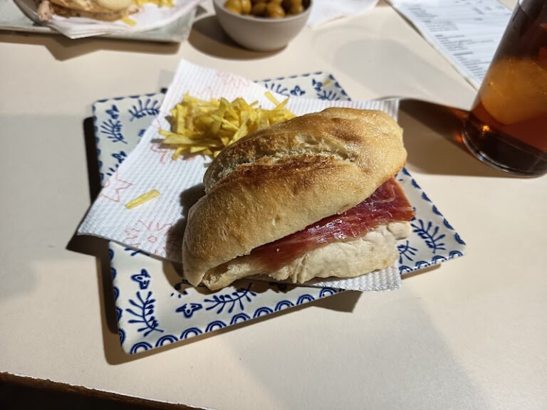 Bar La Nonna, bar o restaurante en Utrera, Sevilla