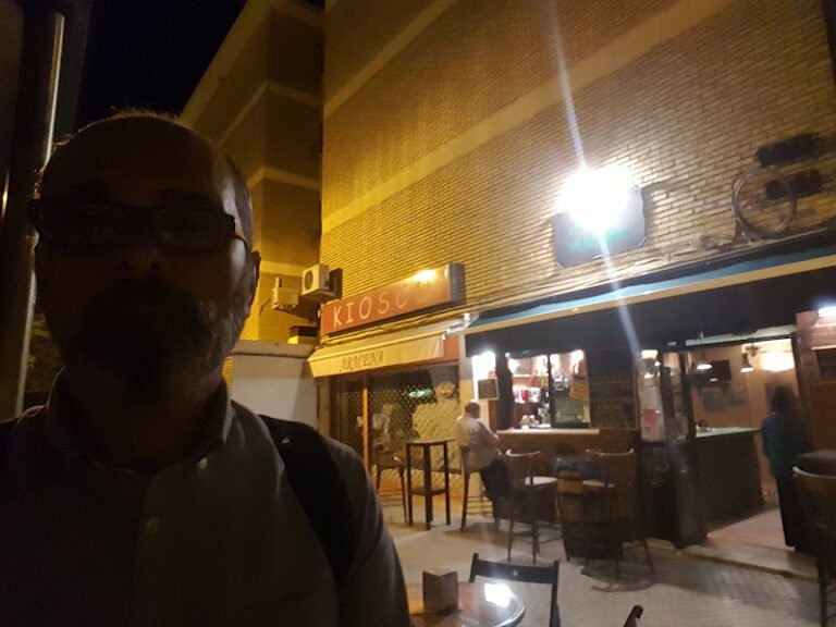 Bar Mi Hermano, bar o restaurante en Sevilla