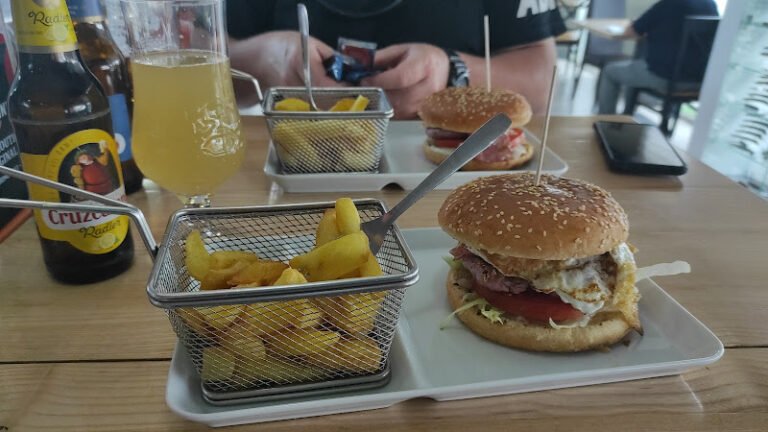 Bar Restaurante la Venta La Red, bar o restaurante en Alcalá de Guadaíra, Sevilla