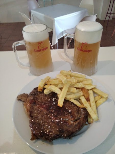 BAR SÁNCHEZ, bar o restaurante en Cantillana, Sevilla