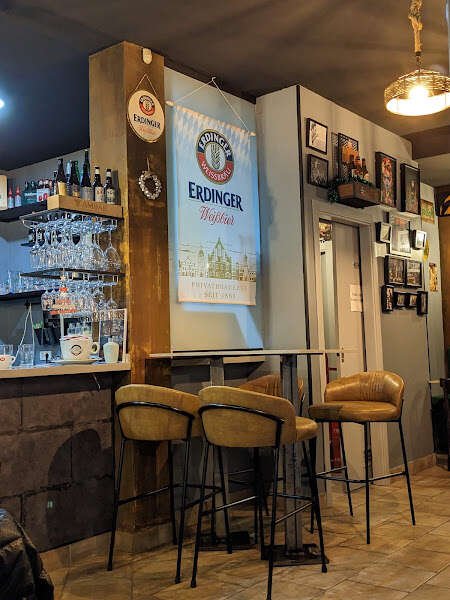 Bar Seven, bar o restaurante en Utrera, Sevilla