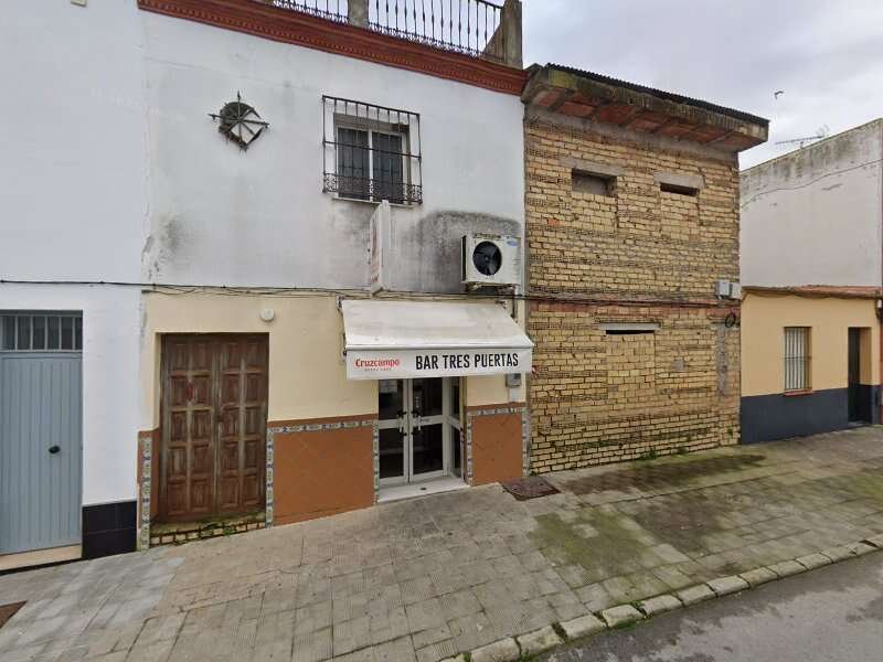 Bar Tres Puertas, Olivares, Sevilla