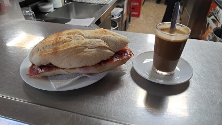 Bar Venta La Viña, bar o restaurante en Dos Hermanas, Sevilla