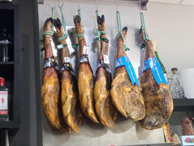 Bar Y Tapas «Las Niñas», bar o restaurante en Sevilla Este, Sevilla