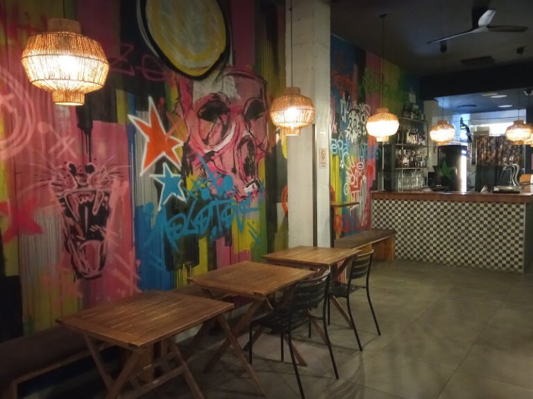 Berlín, bar o restaurante en Macarena, Sevilla