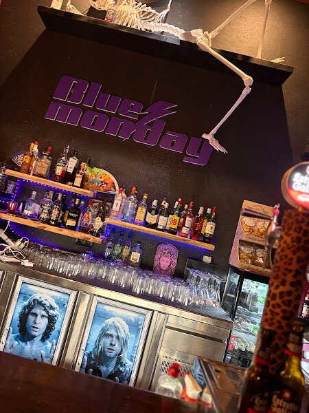 Blue Monday, bar o restaurante en Macarena, Sevilla