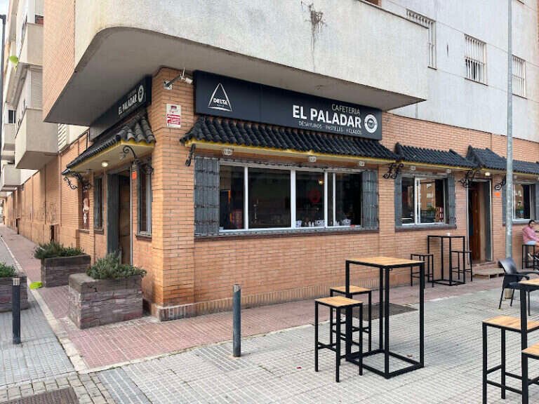 BODEGA EL PALADAR, bar o restaurante en Montequinto, Dos Hermanas, Sevilla
