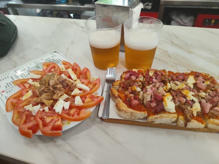 Bodega El Picadero – Asunción, bar o restaurante en Los Remedios, Sevilla