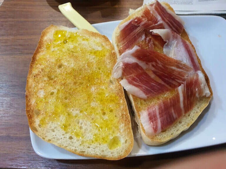 Bodega La Manchega, bar o restaurante en Macarena, Sevilla
