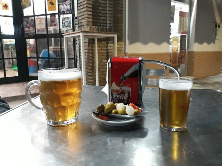 Bodegon Gallito, bar o restaurante en Gelves, Sevilla