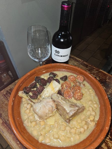 Bodeguita El Punto Je, bar o restaurante en Sevilla Este, Sevilla