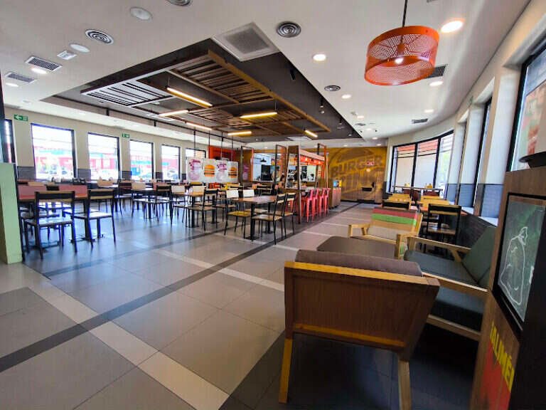 Burger King, bar o restaurante en Bellavista, Sevilla