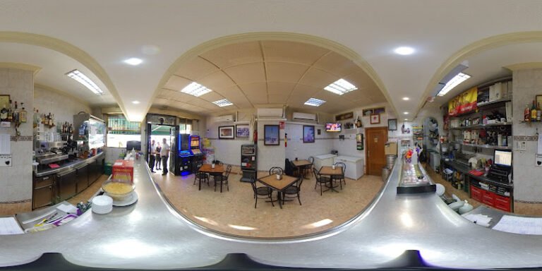 Cafe Bar Chipiona, bar o restaurante en Sevilla Este, Sevilla