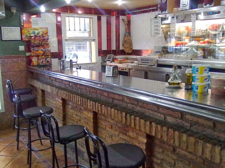 Cafe-Bar La Explanada, bar o restaurante en Camas, Sevilla