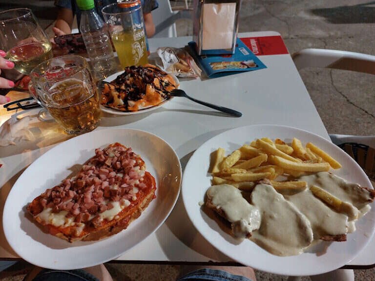 Cafeteria Bar, bar o restaurante en Sevilla Este, Sevilla