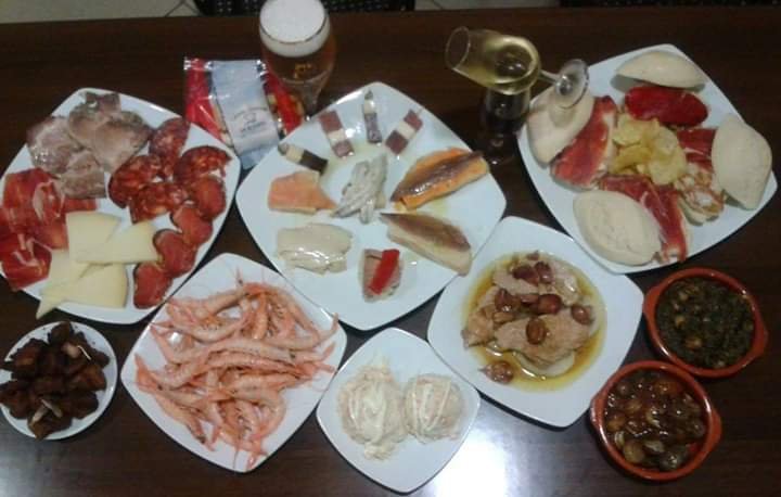 Cafetería Cervecería La Alacena, bar o restaurante en Dos Hermanas, Sevilla