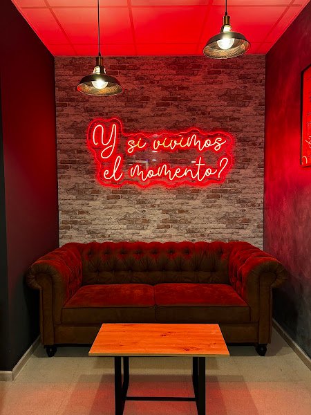 Cafetería Cervecería Momentos, bar o restaurante en Los Palacios y Villafranca, Sevilla
