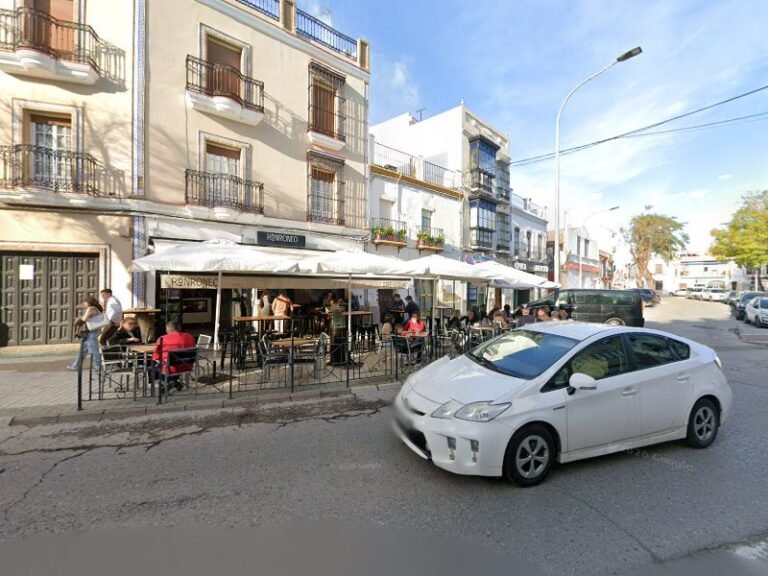 Cafeteria Charlotte, bar o restaurante en Utrera, Sevilla