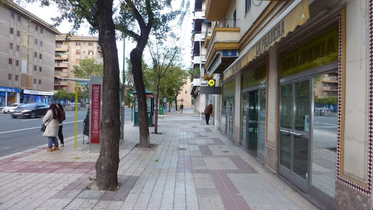 Cafetería La Pradera, bar o restaurante en Macarena, Sevilla