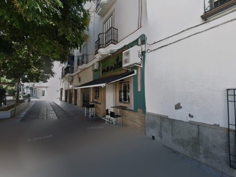 Cafetería Manila, bar o restaurante en Utrera, Sevilla