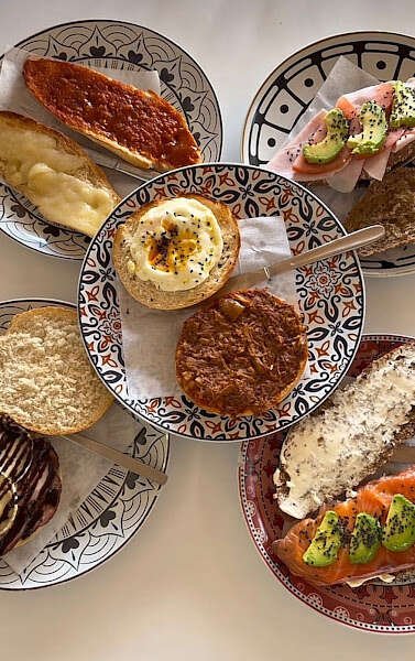Caramelo Cafetería Heladería, bar o restaurante en Alcalá de Guadaíra, Sevilla