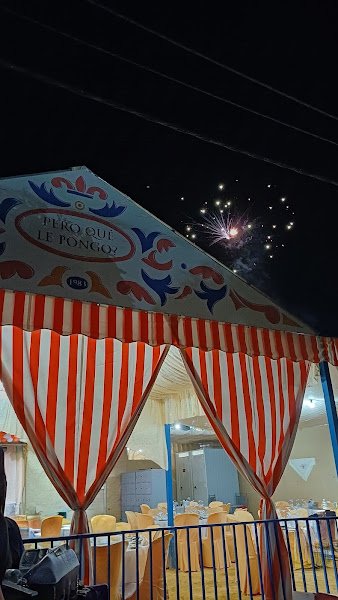 Caseta PERO QUE LE PONGO, bar o restaurante en Alcalá del Río, Sevilla