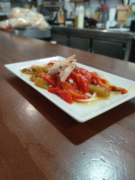 Cervecería Bar El Berenjena, bar o restaurante en Benacazón, Sevilla