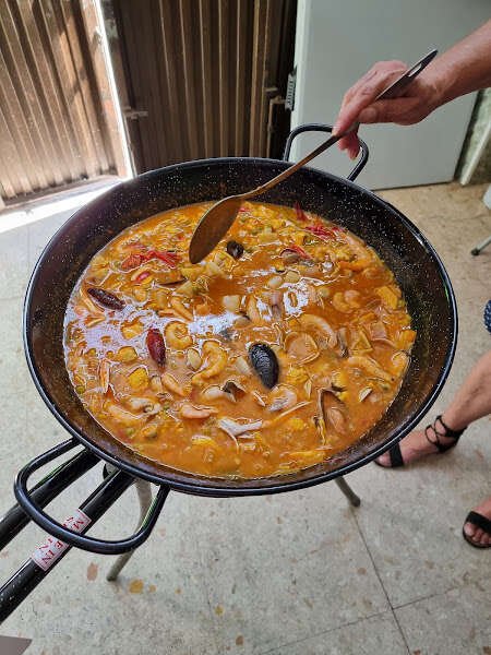 Cervecería caza y pesca, bar o restaurante en Palmete, Sevilla