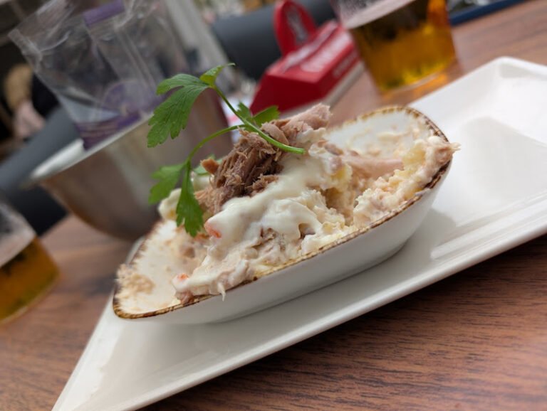 Cervecería El 17, bar o restaurante en Sevilla