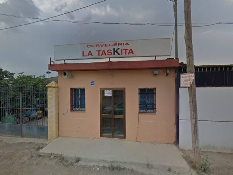 Cerveceria La Taskita, bar o restaurante en Coria del Río, Sevilla