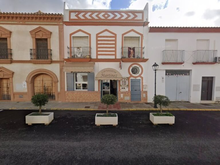 Cerveceria Martínez, bar o restaurante en Umbrete, Sevilla
