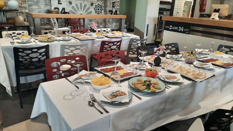 CLAVE 34, bar o restaurante en Dos Hermanas, Sevilla