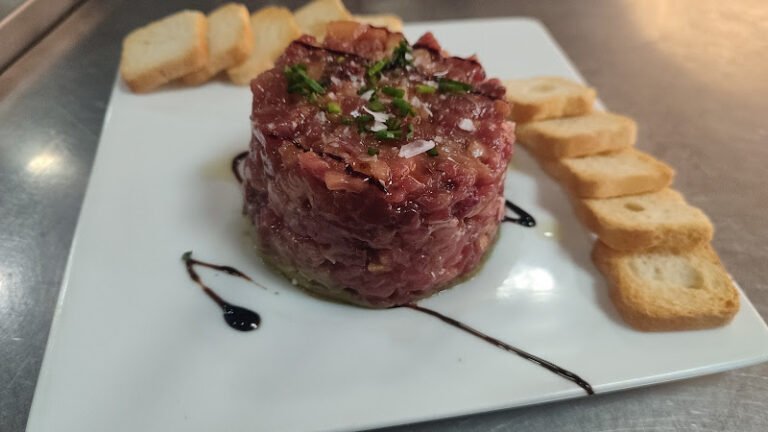 Club Cerro Alto, bar o restaurante en Espartinas, Sevilla