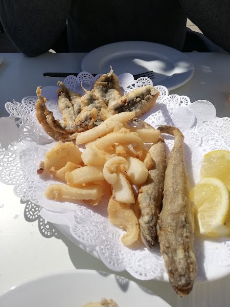 Club de Pesca Sanlúcar la Mayor, bar o restaurante en Sanlúcar la Mayor, Sevilla